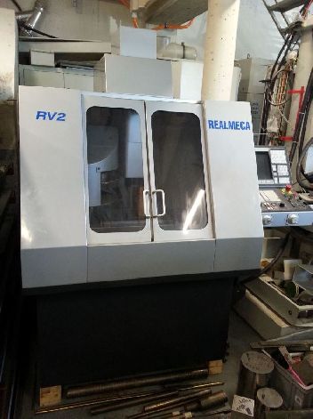 REALMECA RV 2 CNC VERTICAL MACHINING CENTRE  (EX-DEMO MACHINE, UNUSED)