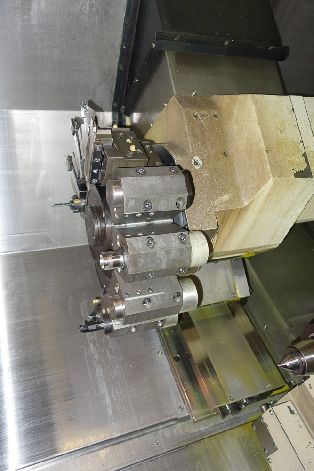 DAEWOO PUMA 2000Y CNC TURNING CENTRE (C-AXIS, Y-AXIS)