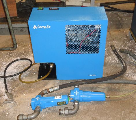COMPAIR F12HS REFRIGERATED COMPRESSED AIR DRYER