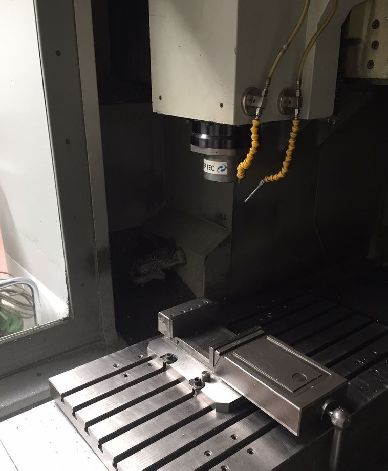 MIKRON HSM 700 CNC VERTICAL MACHINING CENTRE