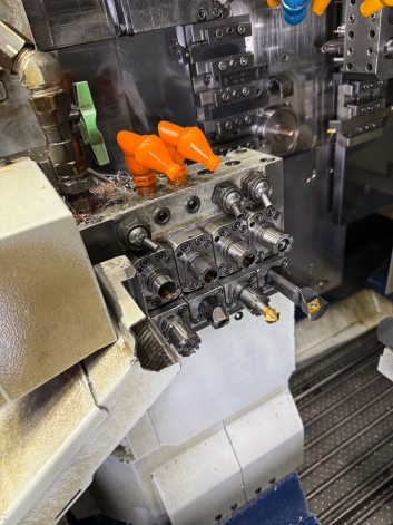 TORNOS GAMMA 20/6 CNC SLIDING HEAD LATHE TORNOS GAMMA 20/6 CNC SLIDING HEAD LATHE