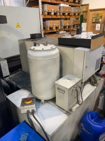 ONA AE400 WIRE ERIOSION ELECTRIC DISCHARGE MACHINE (EDM)