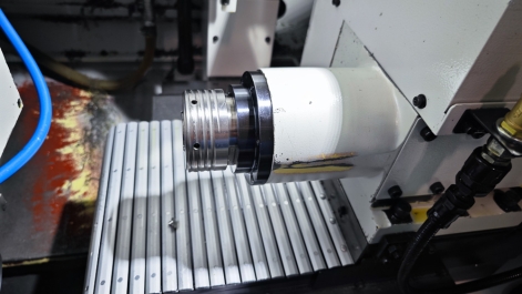 CHIAH CHYUN CB-32M 7-AXIS CNC SLIDING HEAD LATHE CHIAH CHYUN CB-32M 7-AXIS CNC SLIDING HEAD LATHE