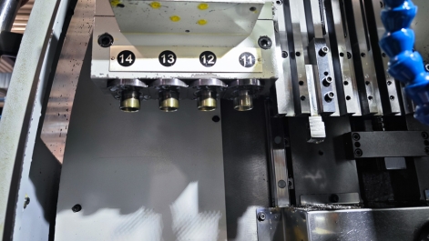 CHIAH CHYUN CB-32M 7-AXIS CNC SLIDING HEAD LATHE CHIAH CHYUN CB-32M 7-AXIS CNC SLIDING HEAD LATHE