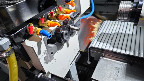 CHIAH CHYUN CB-32M 7-AXIS CNC SLIDING HEAD LATHE CHIAH CHYUN CB-32M 7-AXIS CNC SLIDING HEAD LATHE