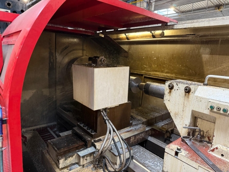 RICHYOUNG RIC-TC52160 CNC LATHE (1.3M SWING X 4.2M BETWEEN CENTRES) RICHYOUNG RIC-TC52160 CNC LATHE (1.3M SWING X 4.2M BETWEEN CENTRES)