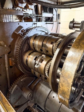 WICKMAN 1-3/4" X 6 SPINDLE AUTOMATIC LATHE WICKMAN 1-3/4" X 6 SPINDLE AUTOMATIC LATHE